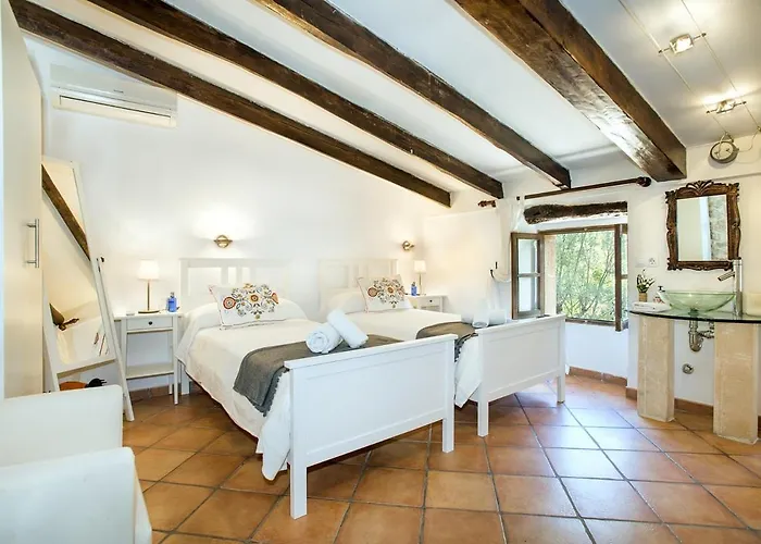 Rafalet Dalt Villa *